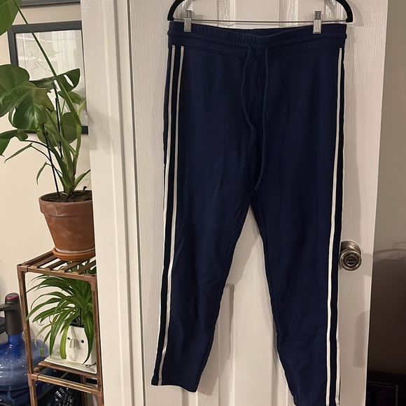 Vineyard vine track pants - Picture 1 of 5